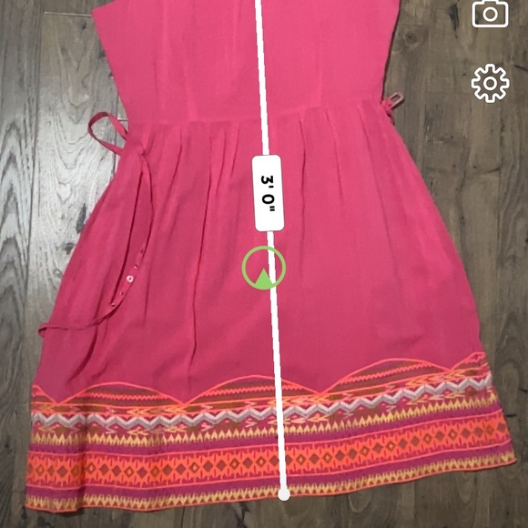 Beautiful dress - Picture 8 of 8